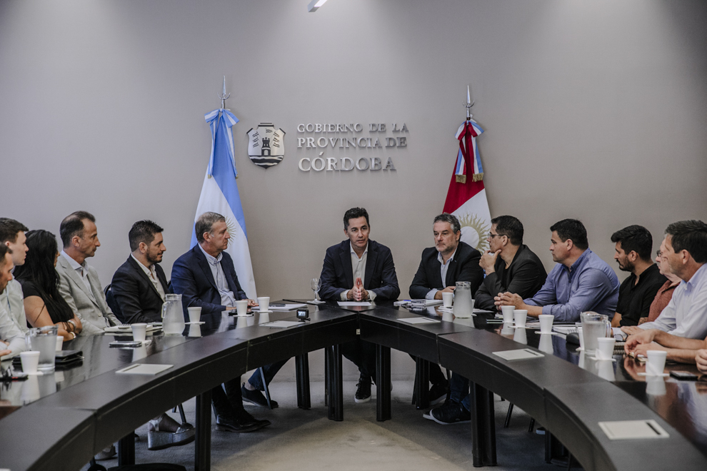 Municipalismo y desarrollo, ejes de la reunión de Manuel Calvo con intendentes de tres departamentos