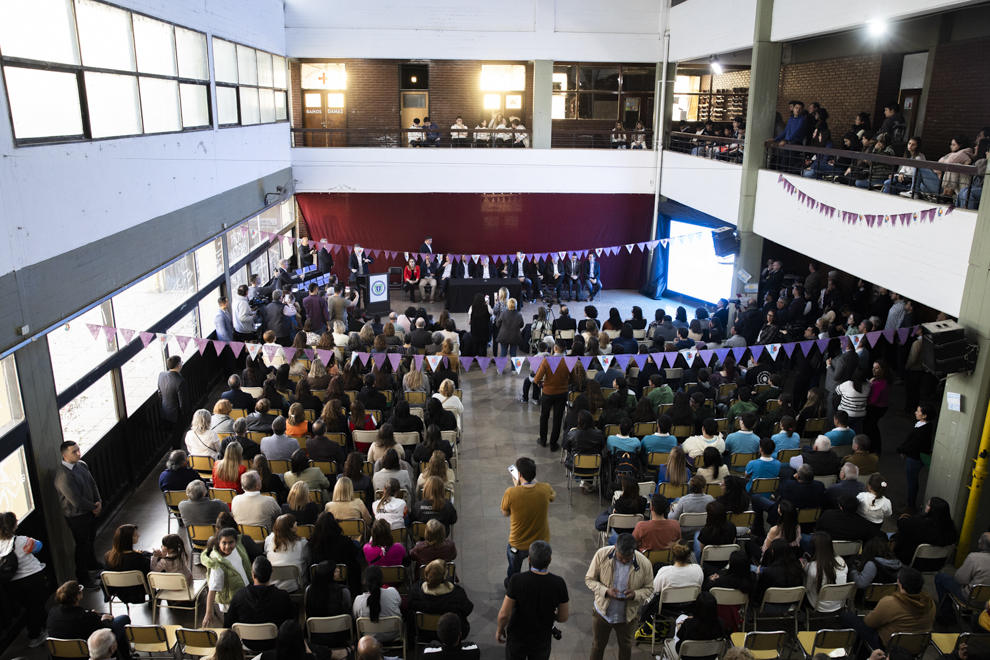 Laboulaye: Llaryora anunció la creación de una sede regional de la Universidad Provincial