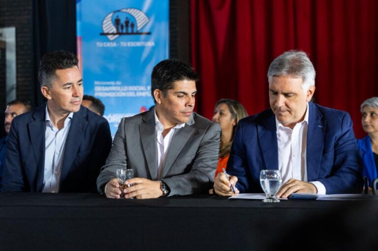 La Provincia anunció obras de infraestructura por más de $1.100 millones para municipios de Calamuchita