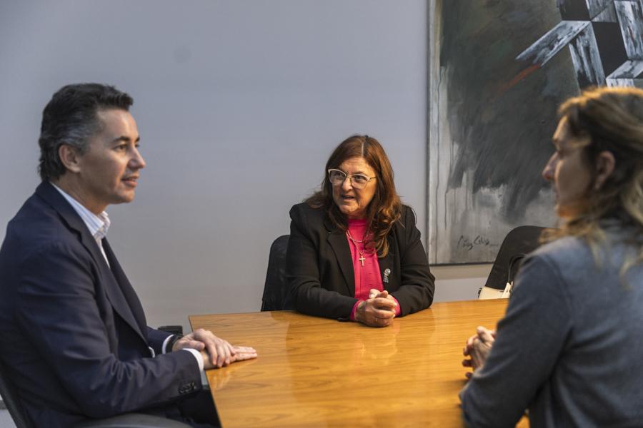 Reunión de trabajo con las intendentas de Seeber y Colonia Vignaud