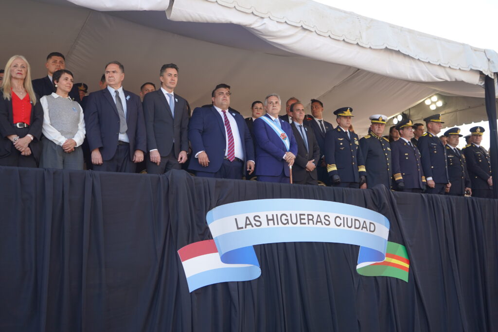 25 de Mayo: Llaryora pidió por la “unidad de los argentinos”